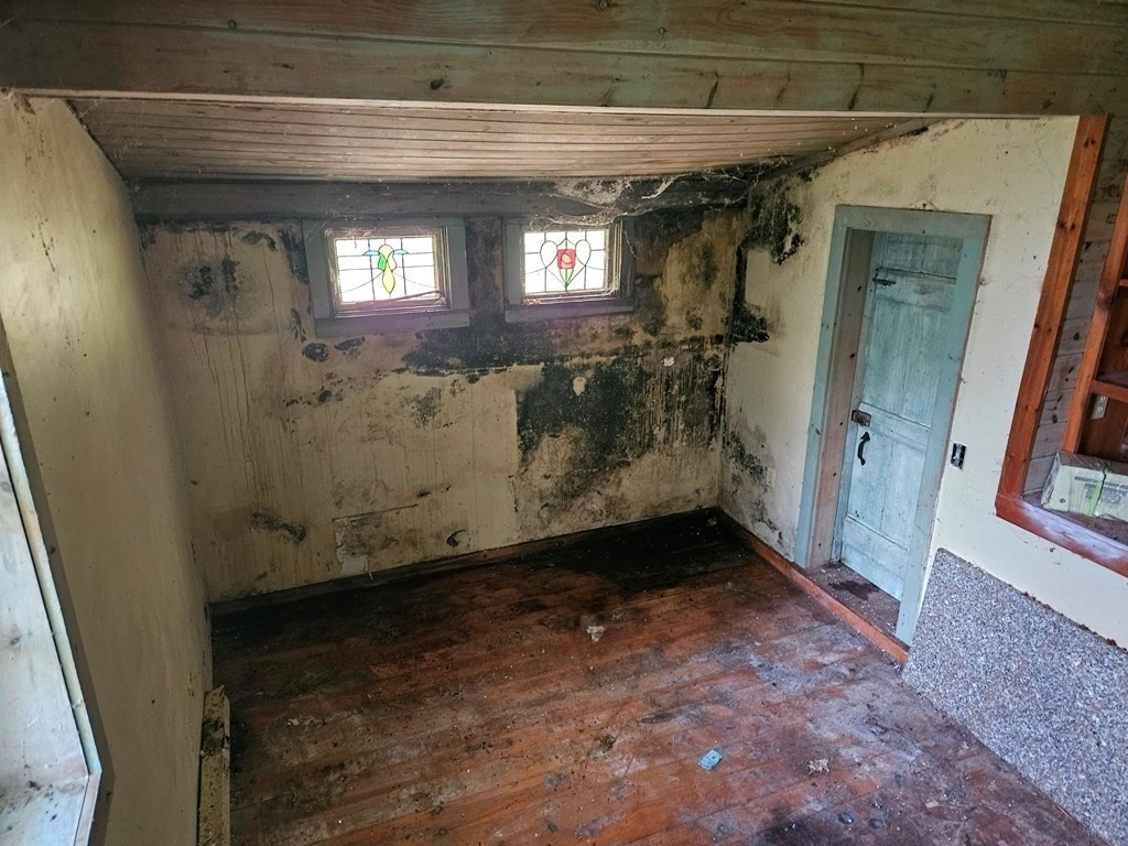 27 Prentice Place Becket, MA 01223 - Photo 9 of 19