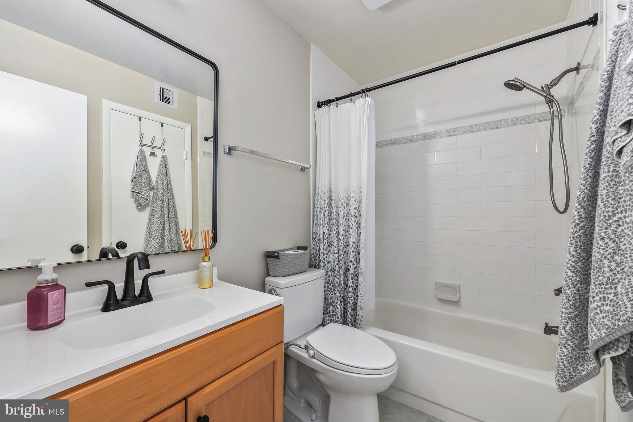 1732 Ascot Way, Unit C Reston, VA 20190 - Photo 17 of 30 Gallery Image 17