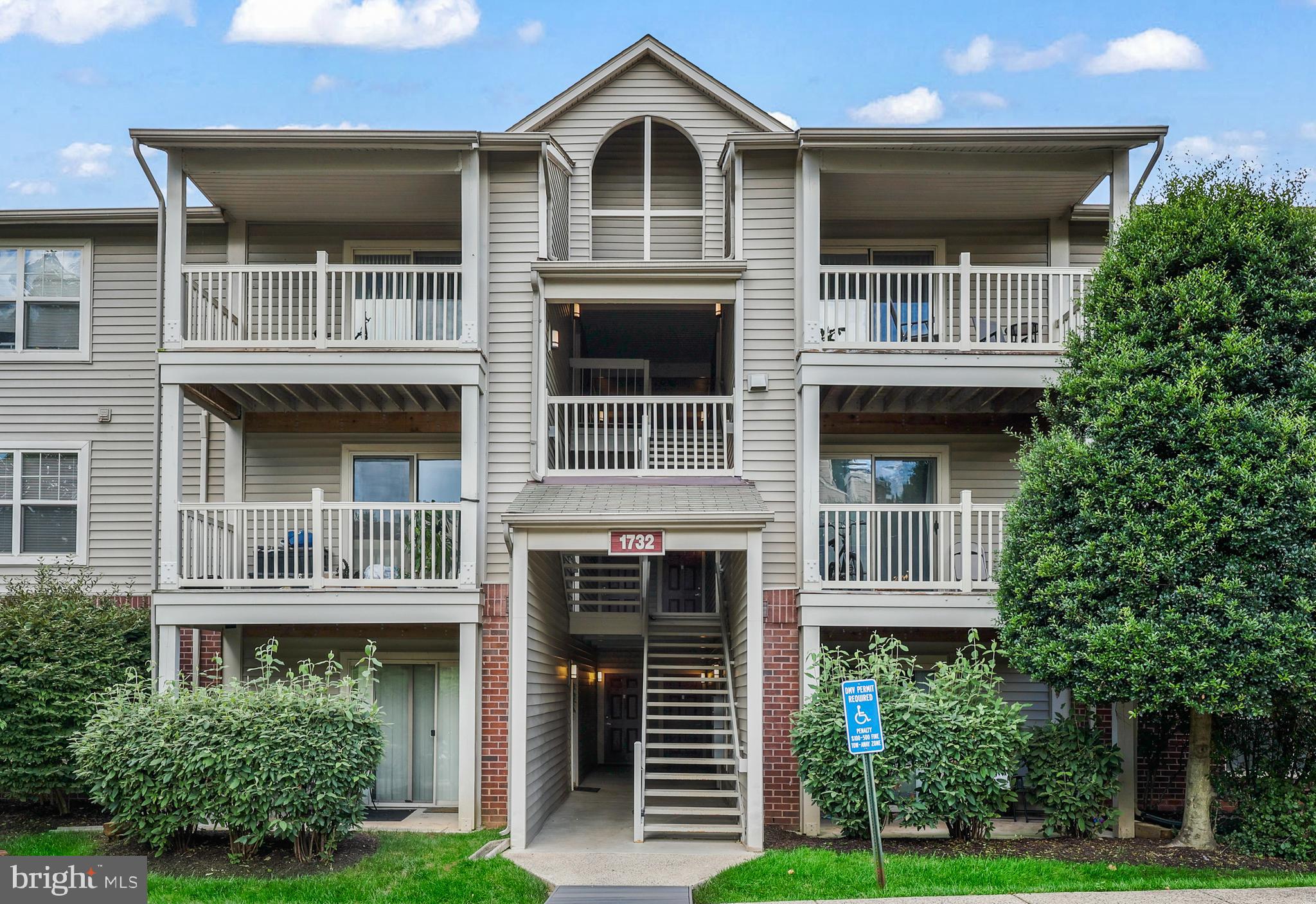 1732 Ascot Way, Unit C Reston, VA 20190 - Photo 2 of 30 Gallery Image 2