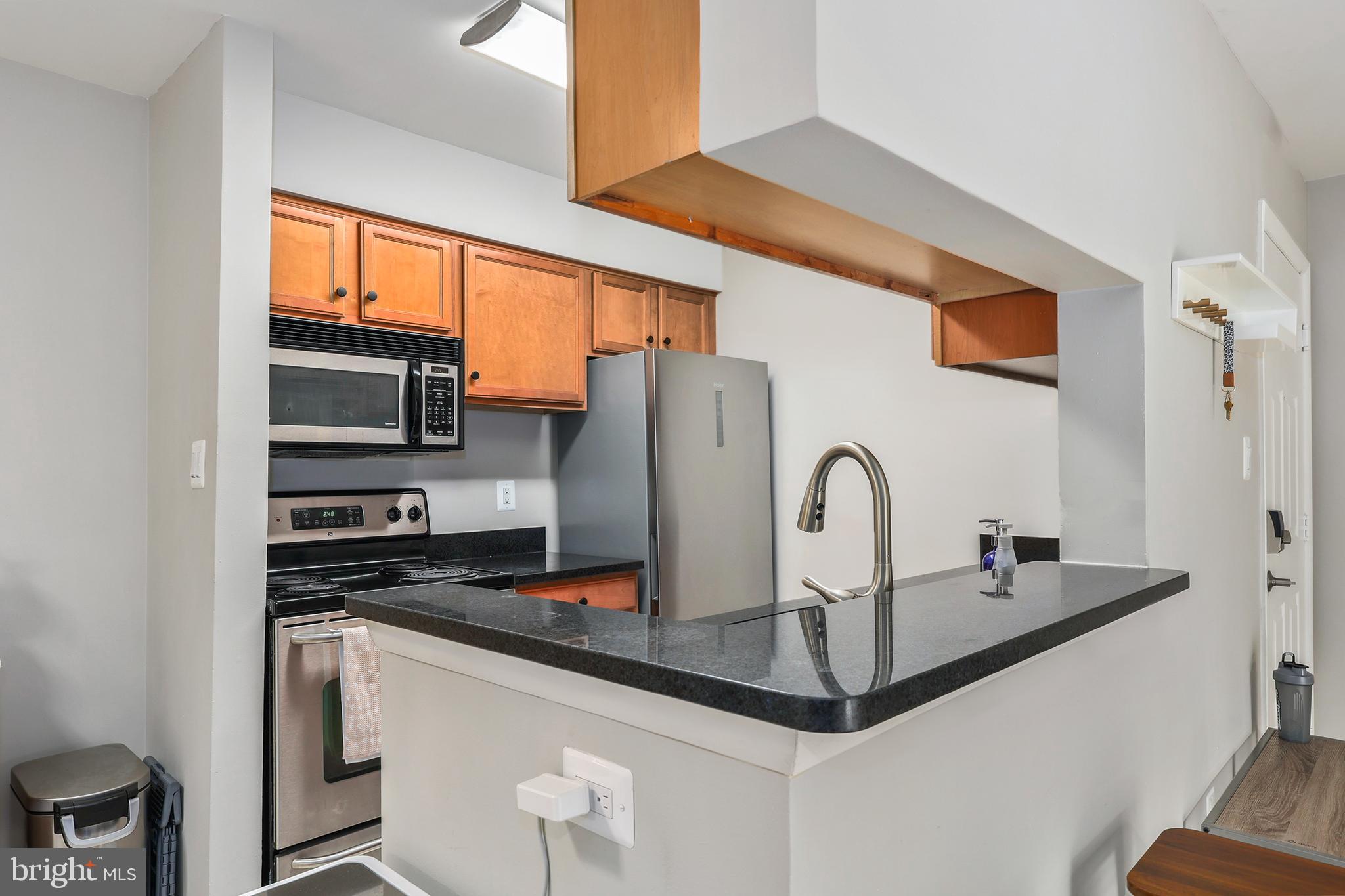 1732 Ascot Way, Unit C Reston, VA 20190 - Photo 4 of 30 Gallery Image 4