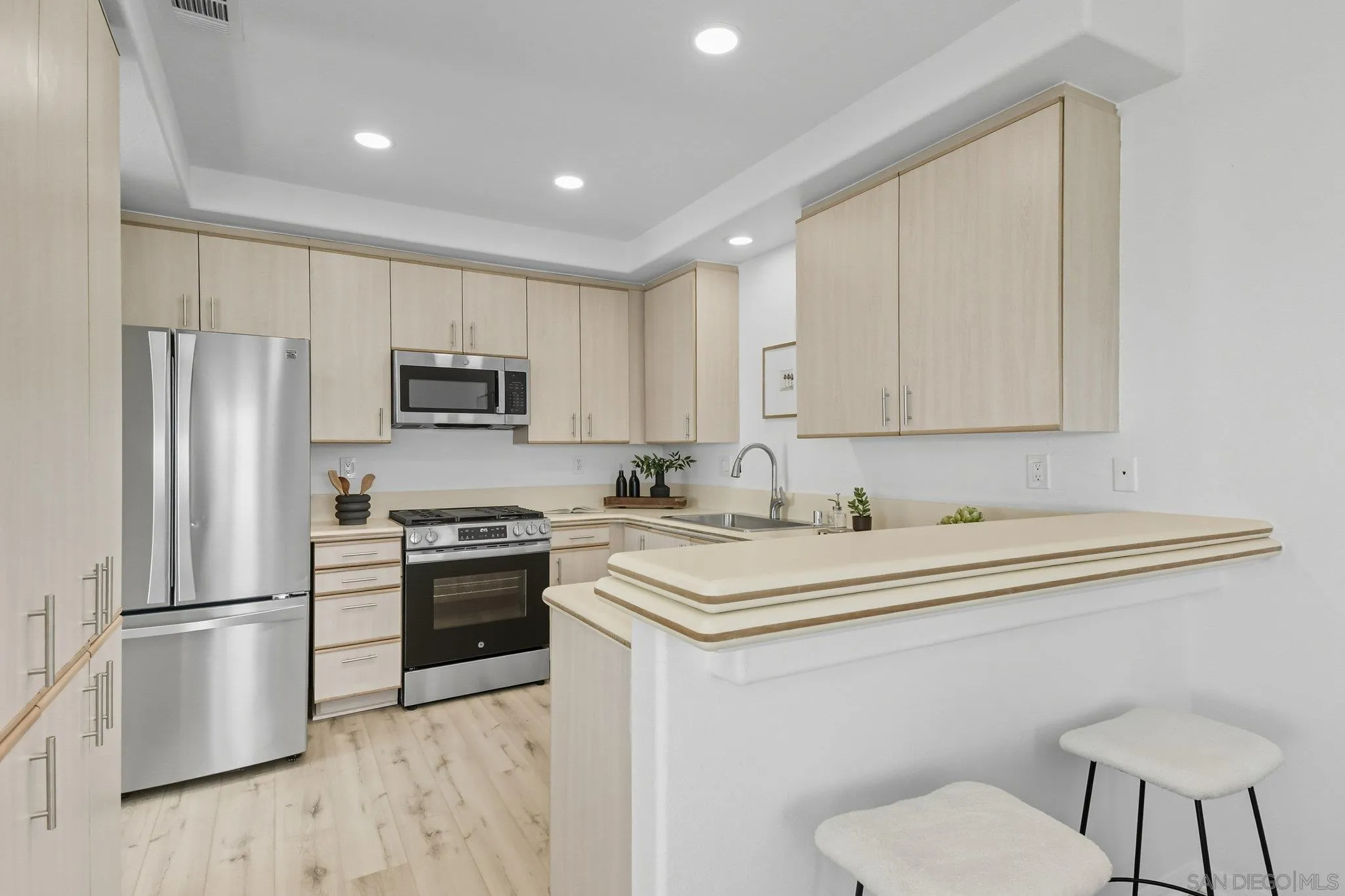 2930 Columbia Street, Unit F San Diego, CA 92103 - Photo 10 of 36