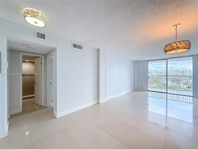 $1,875 | 1800 Northwest 24th Avenue, Unit 1020, Miami, FL 33125