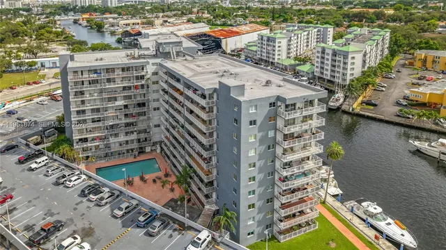 $1,875 | 1800 Northwest 24th Avenue, Unit 1020, Miami, FL 33125