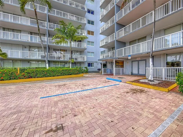 $1,875 | 1800 Northwest 24th Avenue, Unit 1020, Miami, FL 33125