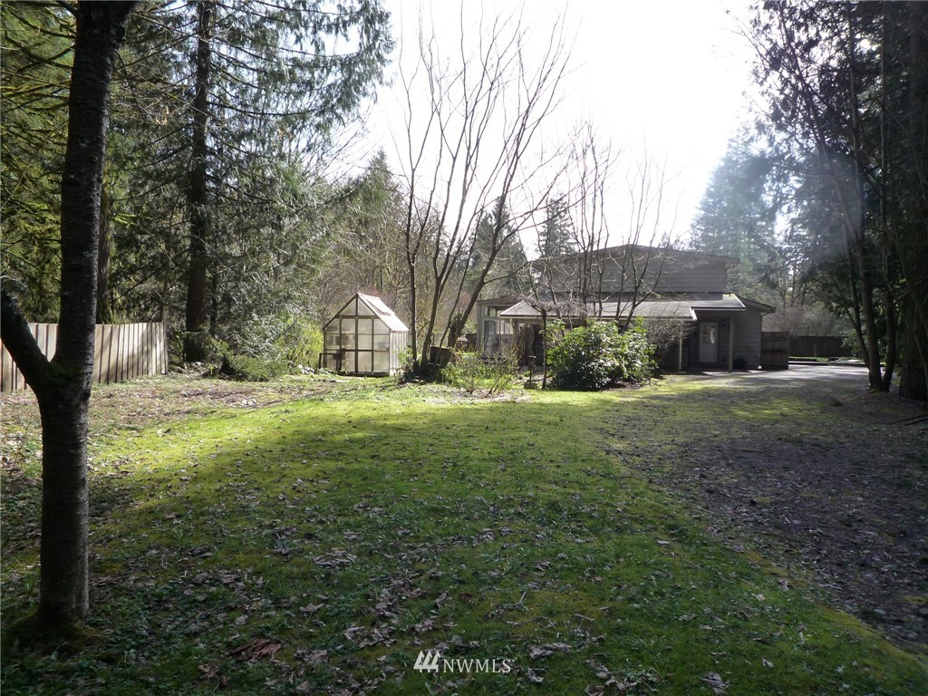 10516 Kelly Road Northeast Carnation, WA 98014 - Photo 4 of 25 Gallery Image 4