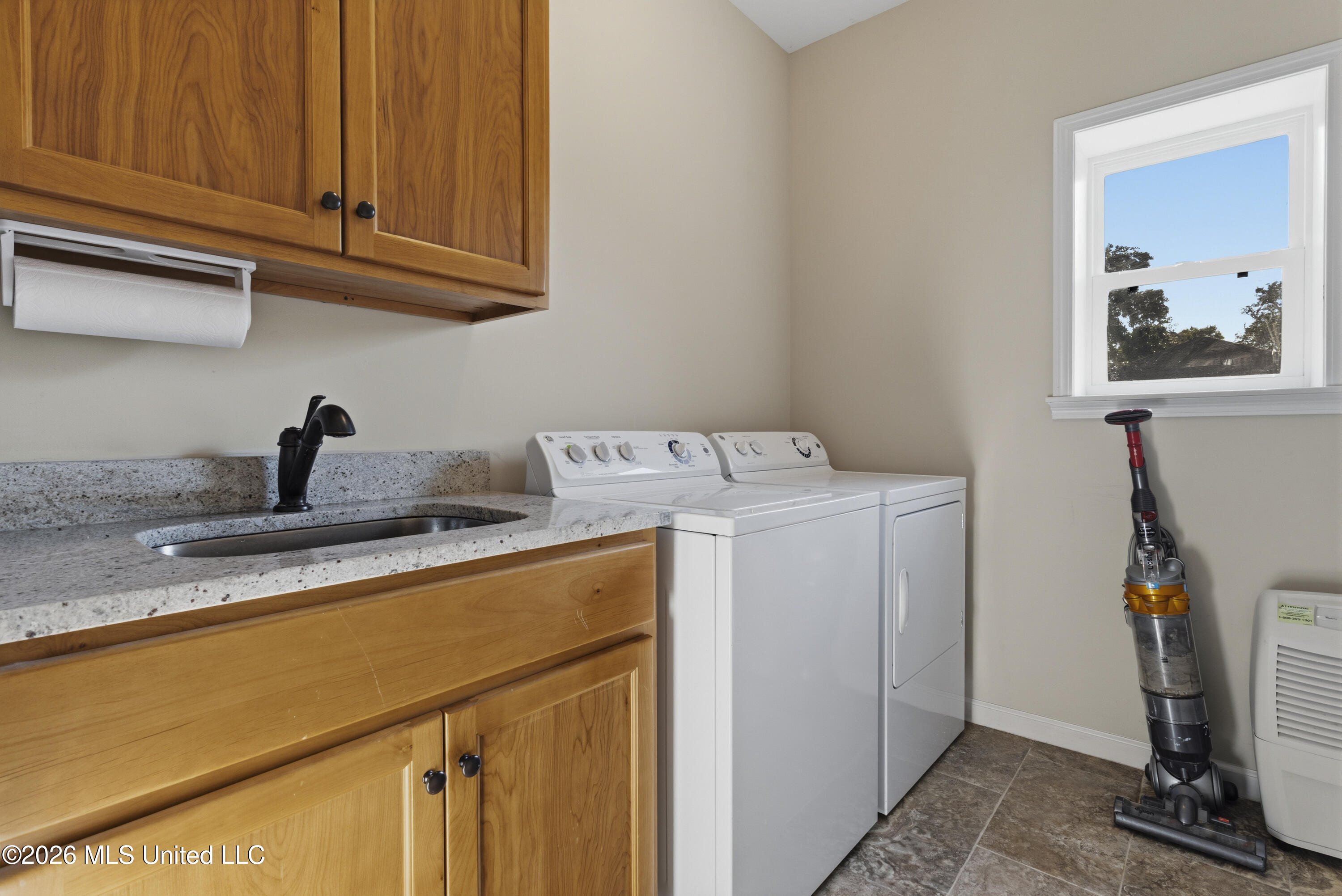 631 2nd Street Gulfport, MS 39501 - Photo 37 of 54 00037