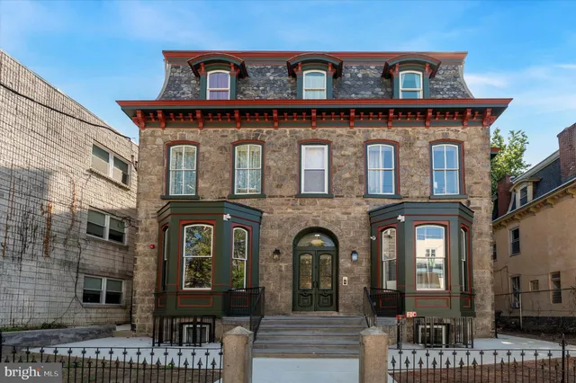 $6,000 | 3408 Race Street, Unit 1, Philadelphia, PA 19104