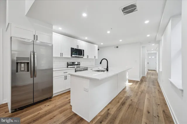 $6,000 | 3408 Race Street, Unit 1, Philadelphia, PA 19104