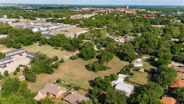 $850,000 | 1280 Cage Street, Unit A, Stephenville, TX 76401