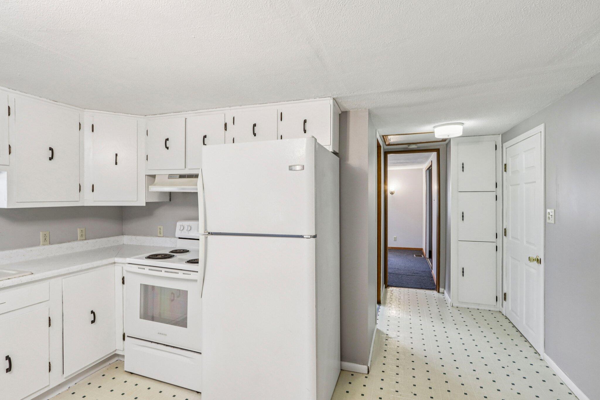 5040 Crestview Road Marshall, WI 53559 - Photo 15 of 42 13