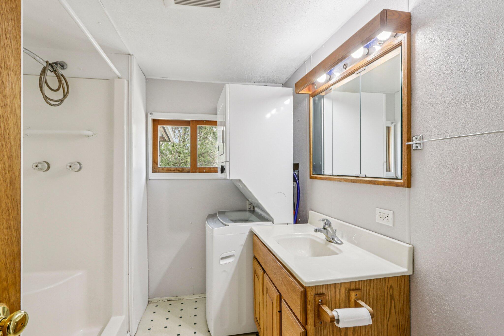 5040 Crestview Road Marshall, WI 53559 - Photo 22 of 42 20