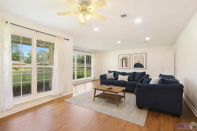 $245,000 | 9820 Van Drive, Baton Rouge, LA 70815