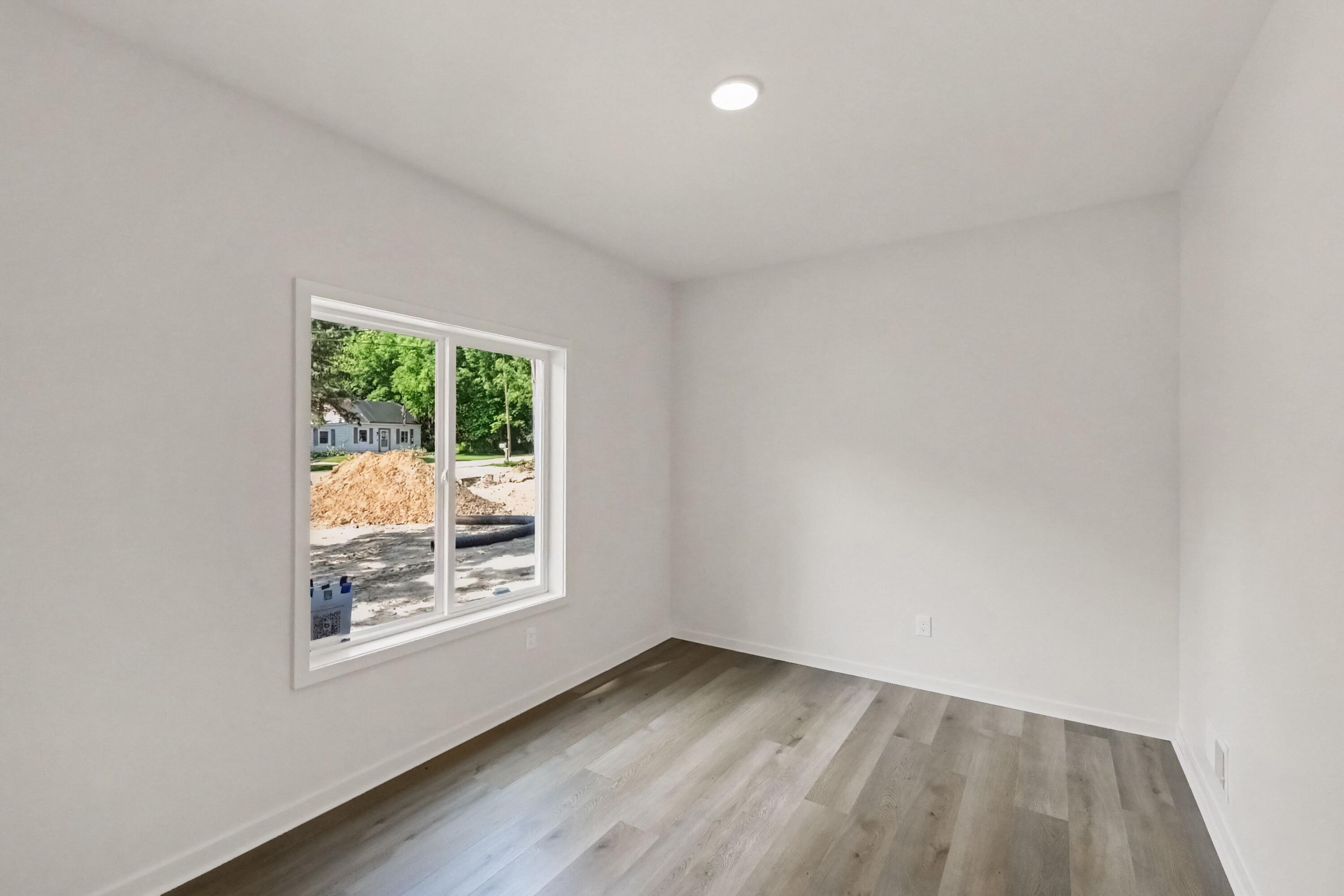 1480 West Valley Road Lansing, MI 48906 - Photo 7 of 23 013_file_8520