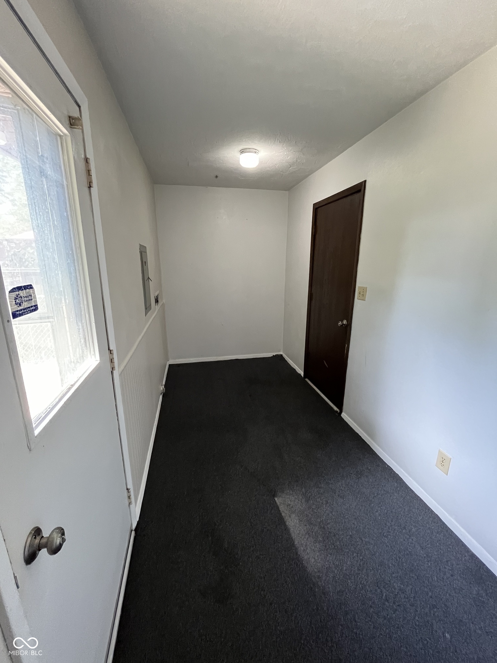 111 Darin Court Anderson, IN 46012 - Photo 5 of 10