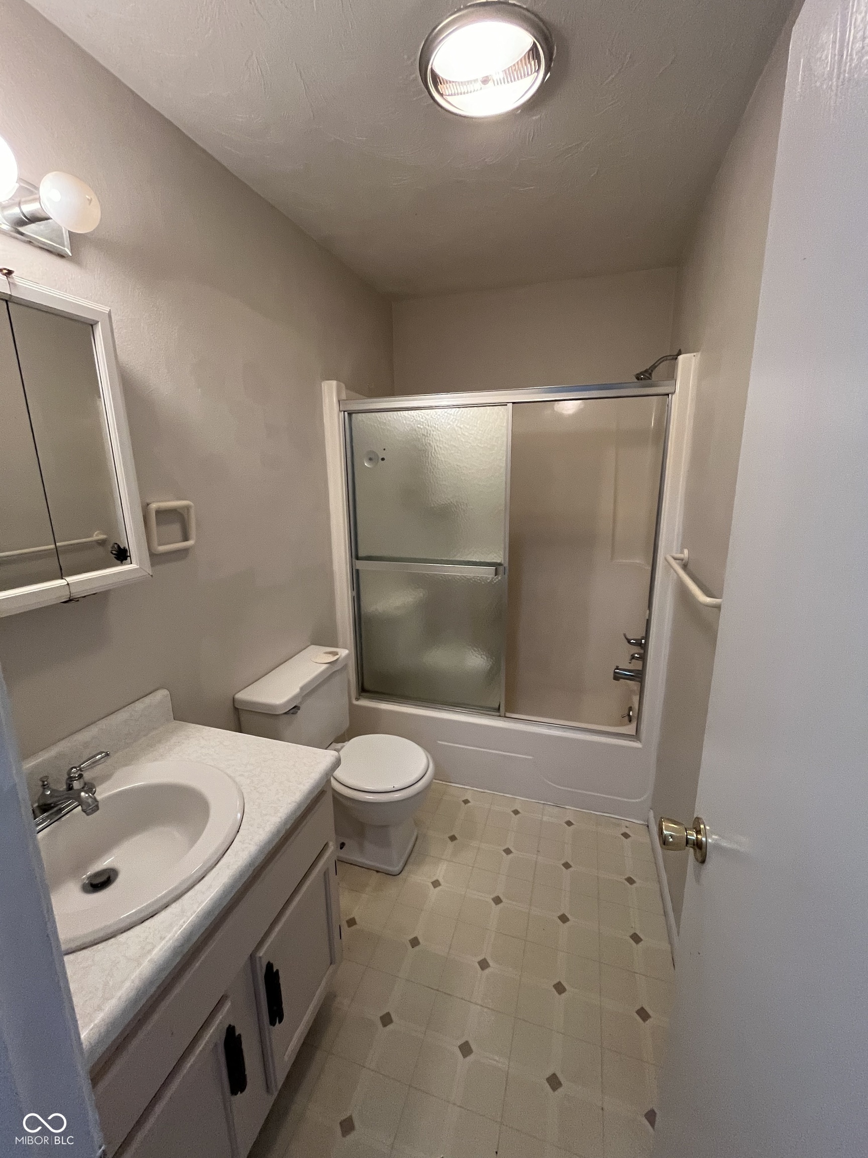 111 Darin Court Anderson, IN 46012 - Photo 8 of 10