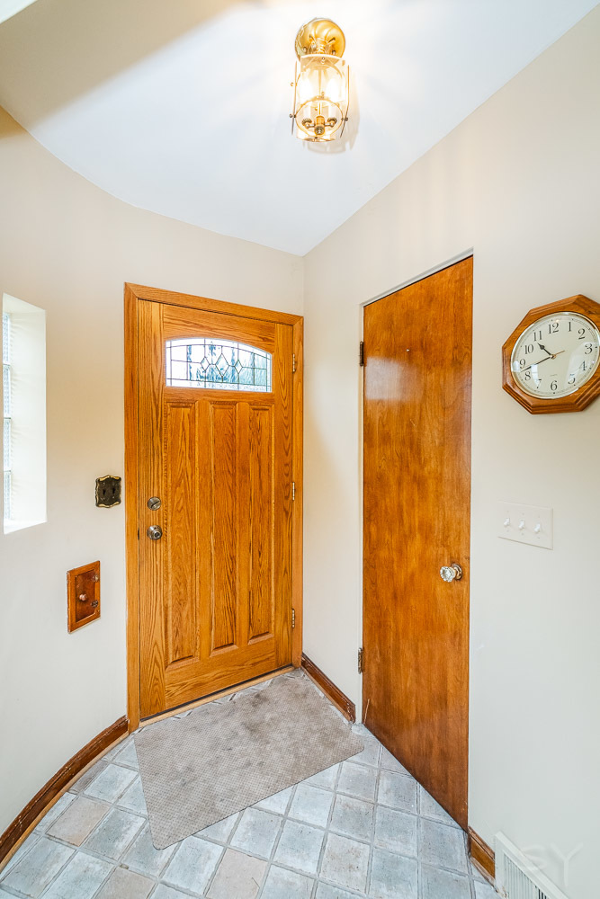 402 Longcommon Road Riverside, IL 60546 - Photo 2 of 48 a view of an entryway of the house