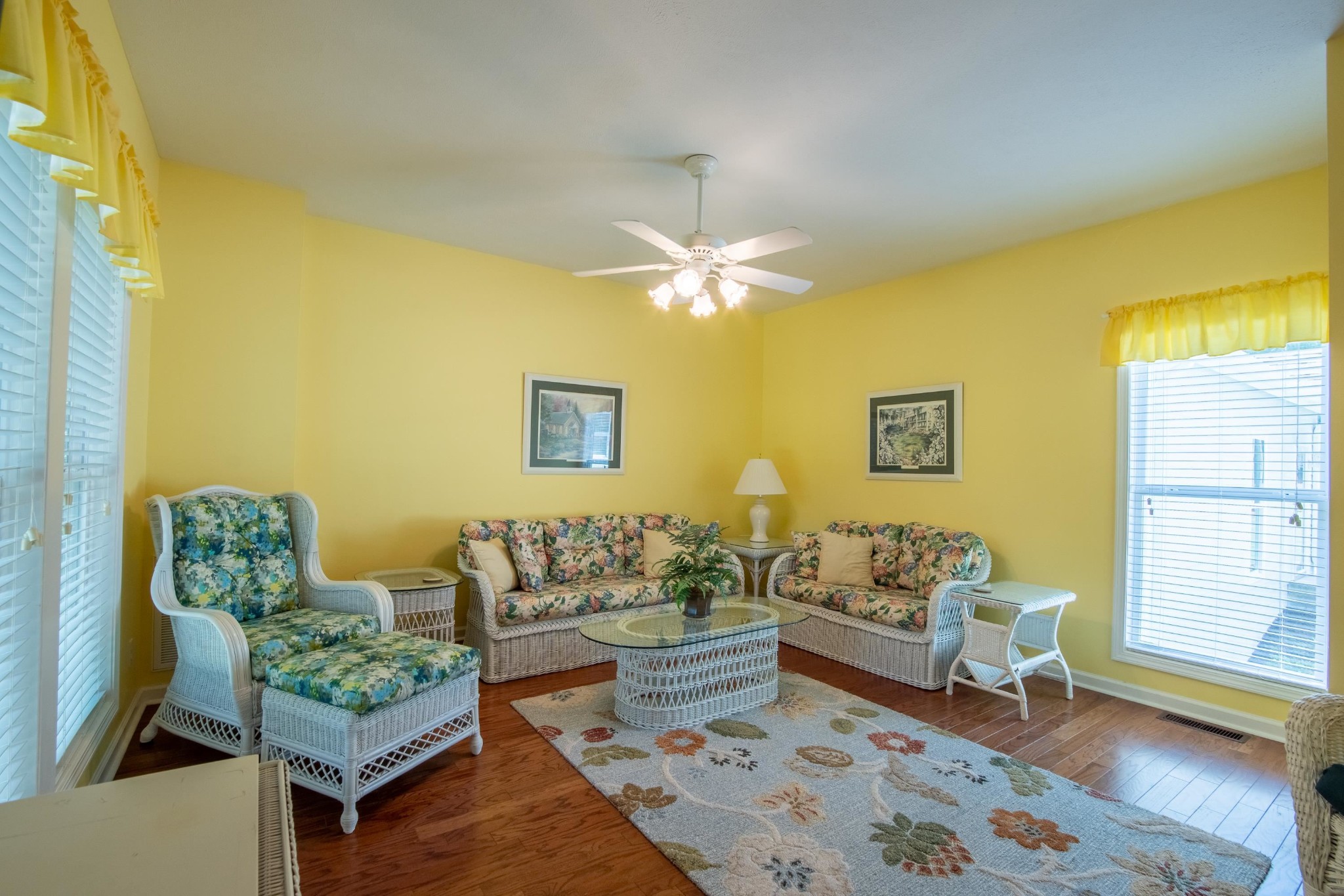 100 Vantage Pointe Counce, TN 38326 - Photo 14 of 33 a living room with furniture and a chandelier