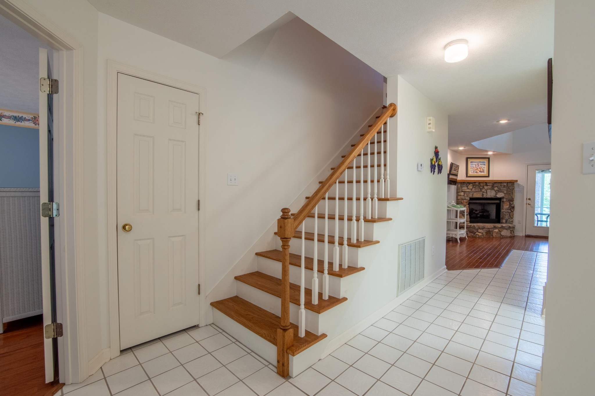 100 Vantage Pointe Counce, TN 38326 - Photo 3 of 33 a view of entryway and hall with wooden floor