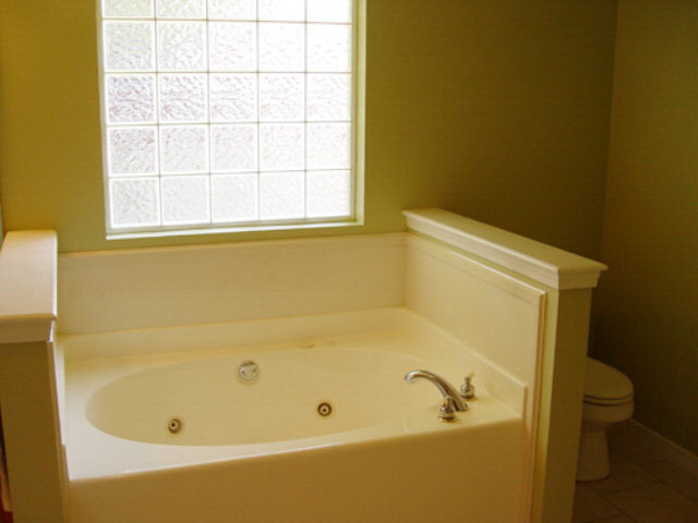 10496 South Side Loop Fairhope, AL 36532 - Photo 14 of 21 Master tub