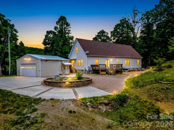 $421,000 | 2255 Mt Olivet Road, Zirconia, NC 28790