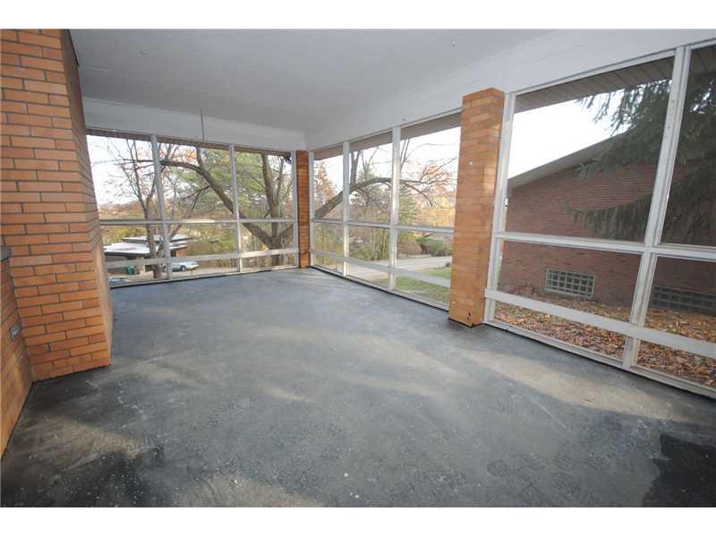 467 Woodland Road Pittsburgh, PA 15237 - Photo 17 of 19 Patio/Deck.