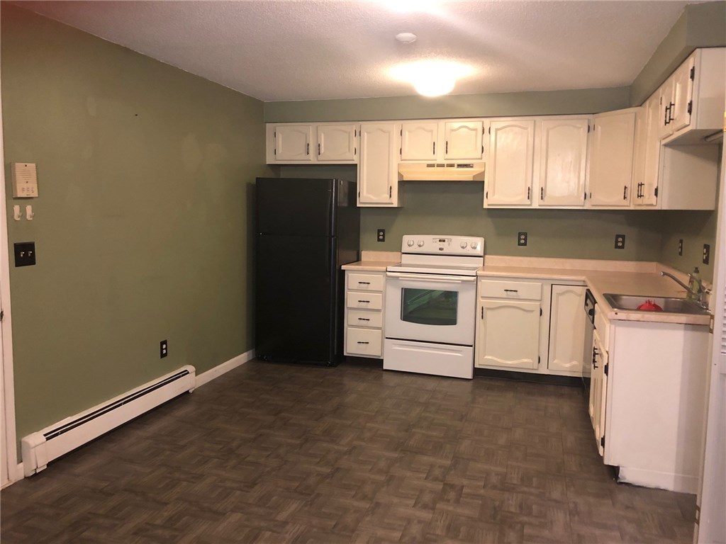 319 Privilege Street, Unit 7 Woonsocket, RI 02895 - Photo 4 of 13
