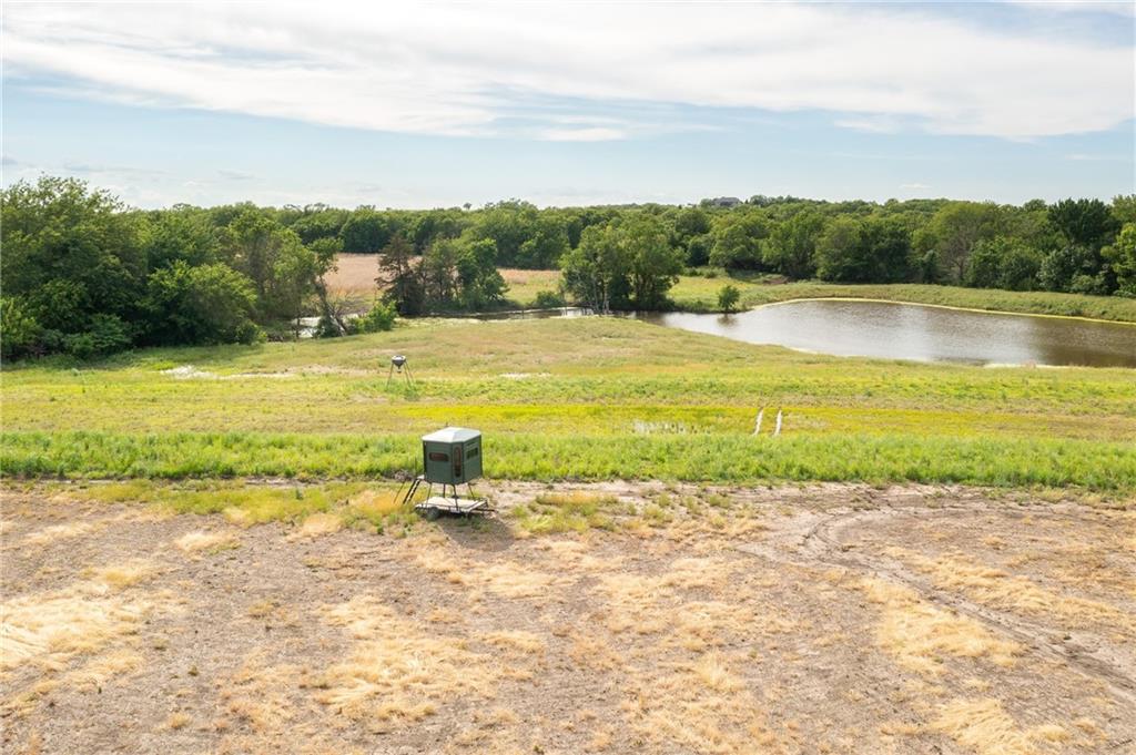 27699 South Hoch Road Osage City, KS 66523 - Photo 21 of 99