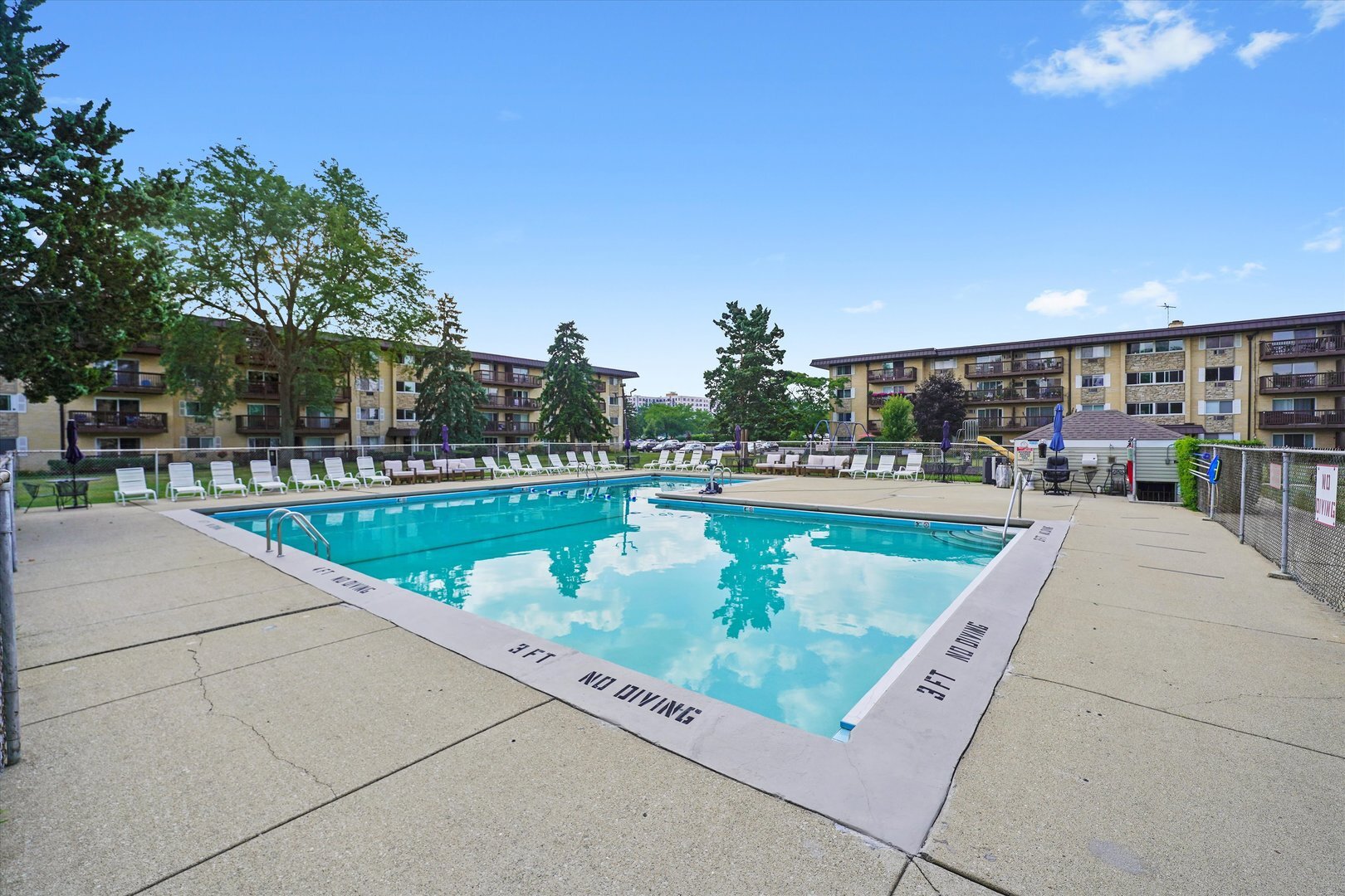 2226 South Goebbert Road, Unit 473 Arlington Heights, IL 60005 - Photo 13 of 15