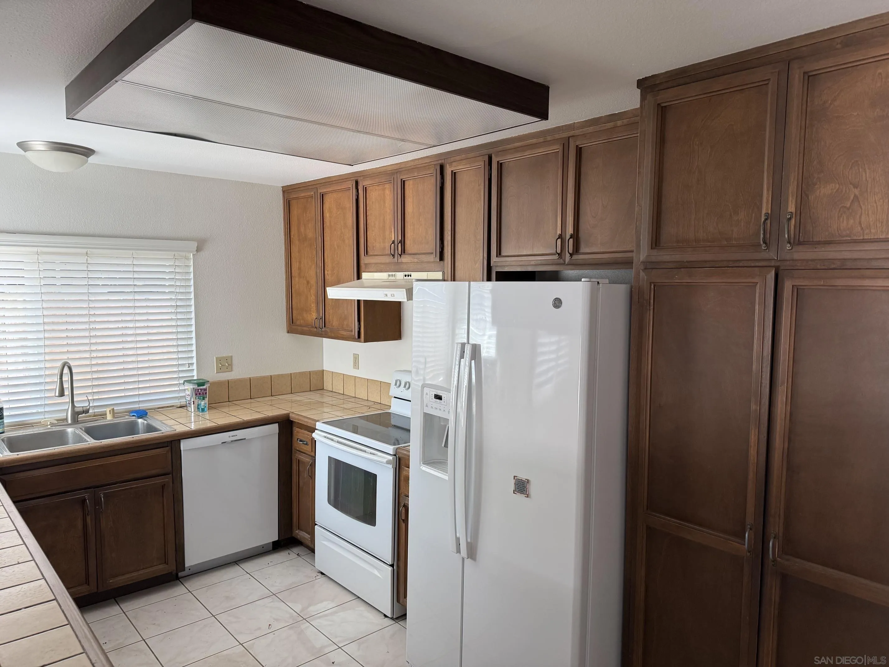 13385 Via Stephen Poway, CA 92064 - Photo 7 of 15
