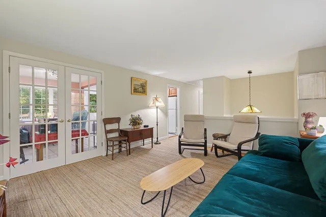 $2,700 | 9 Blue Bird Road, Middletown, CT 06457