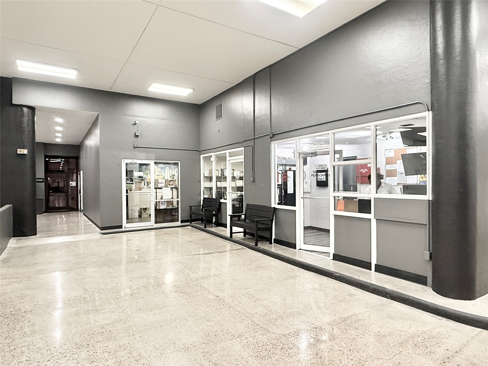 2016 Main Street, Unit 1914 Houston, TX 77002 - Photo 49 of 50 Garage security