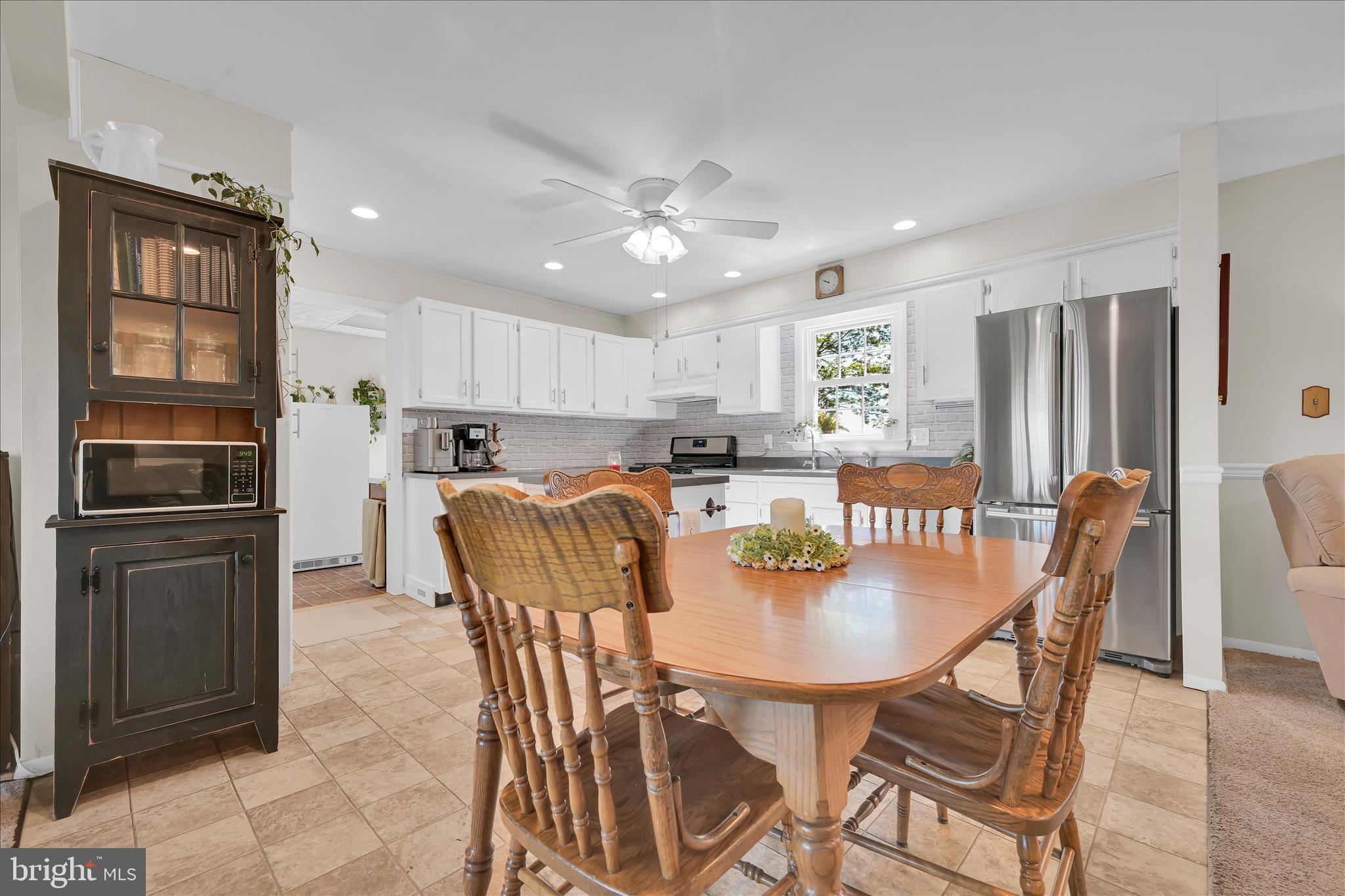 492 Union Road Lebanon, PA 17046 - Photo 16 of 51 Dining Area