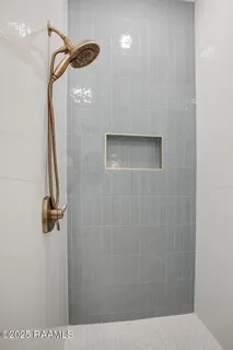 $362,500 | 104 Oak Village Drive, Scott, LA 70583