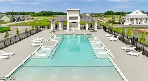 $362,500 | 104 Oak Village Drive, Scott, LA 70583