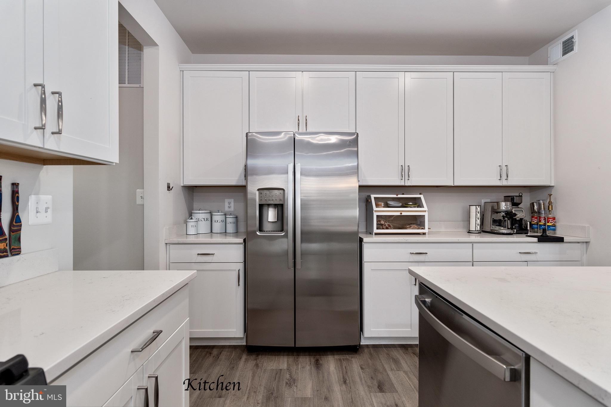 505 Cherry Bark Road Middletown, DE 19709 - Photo 15 of 59 Back out to the Kitchen