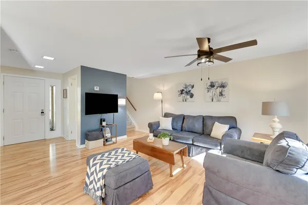 $274,500 | 103 Harbor Lights Drive, Salem, SC 29676
