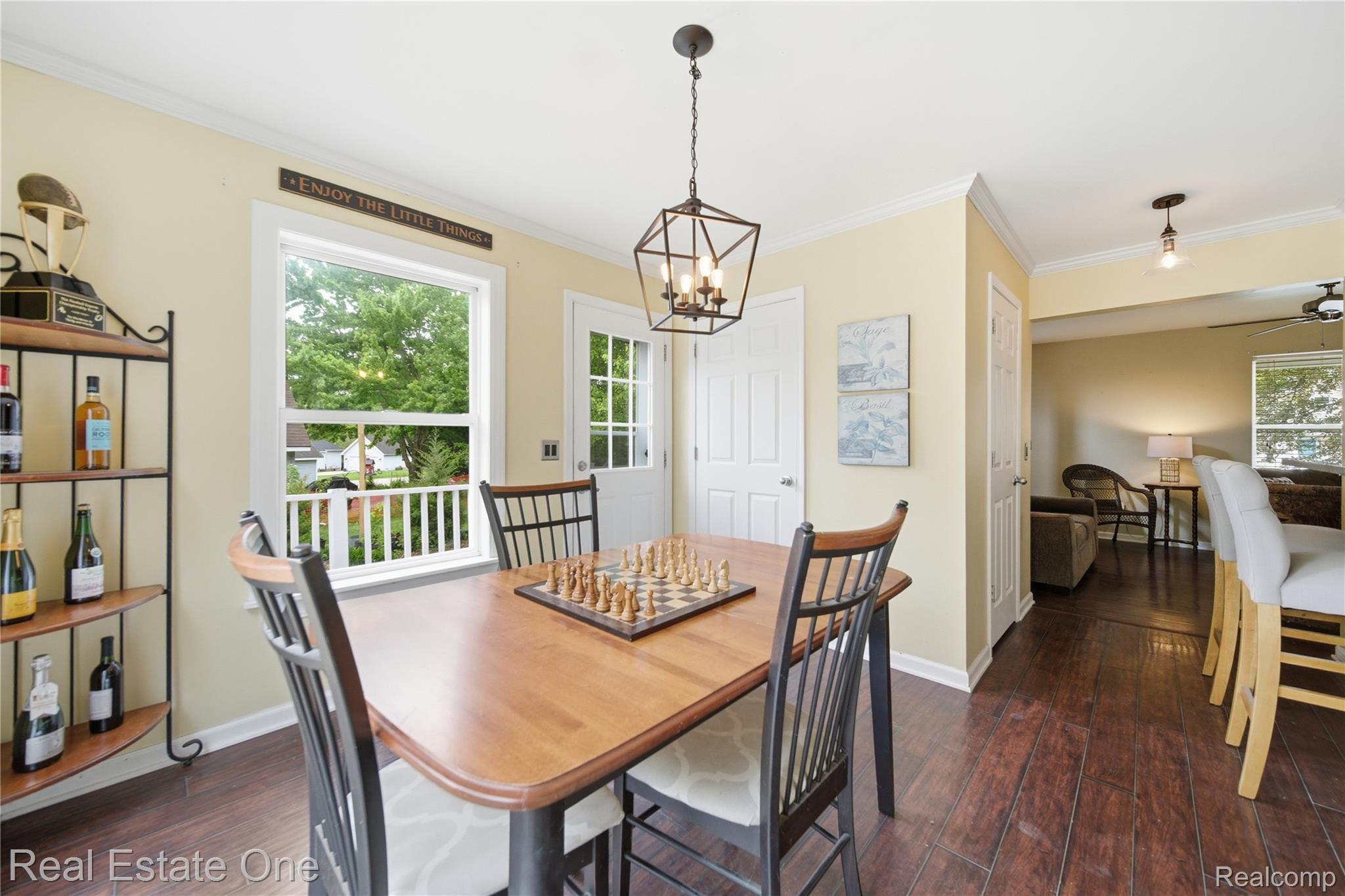 415 Ventnor Lane Howell, MI 48843 - Photo 13 of 36