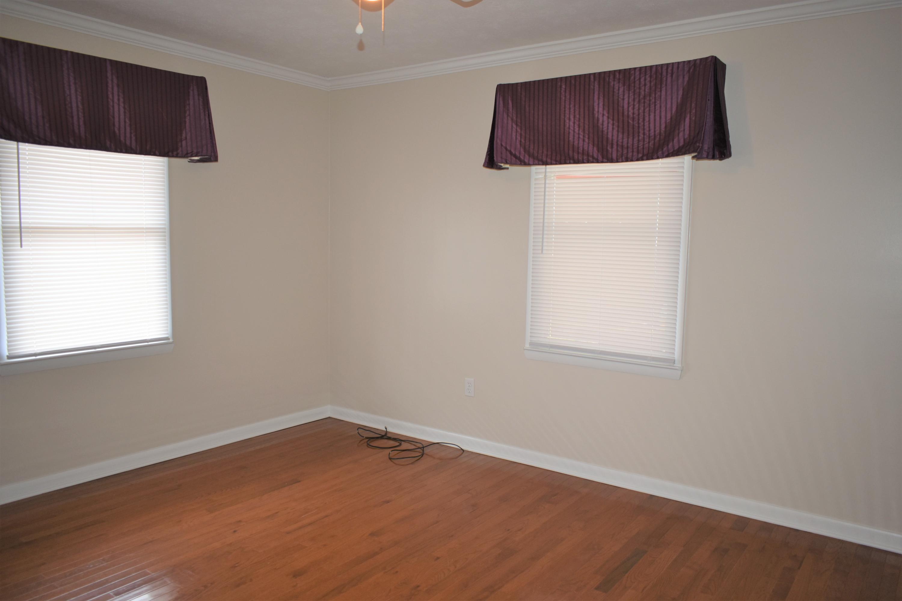 112 Twin Acres Road Middlesboro, KY 40965 - Photo 14 of 28 DSC_0331