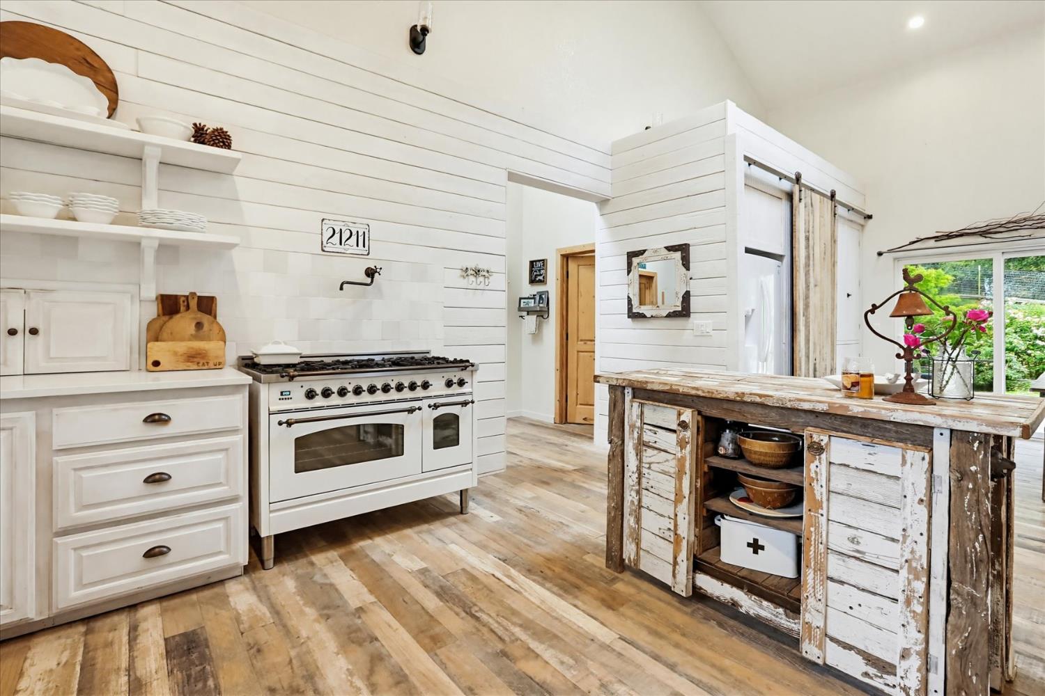 21211 McCourtney Road Grass Valley, CA 95949 - Photo 26 of 93
