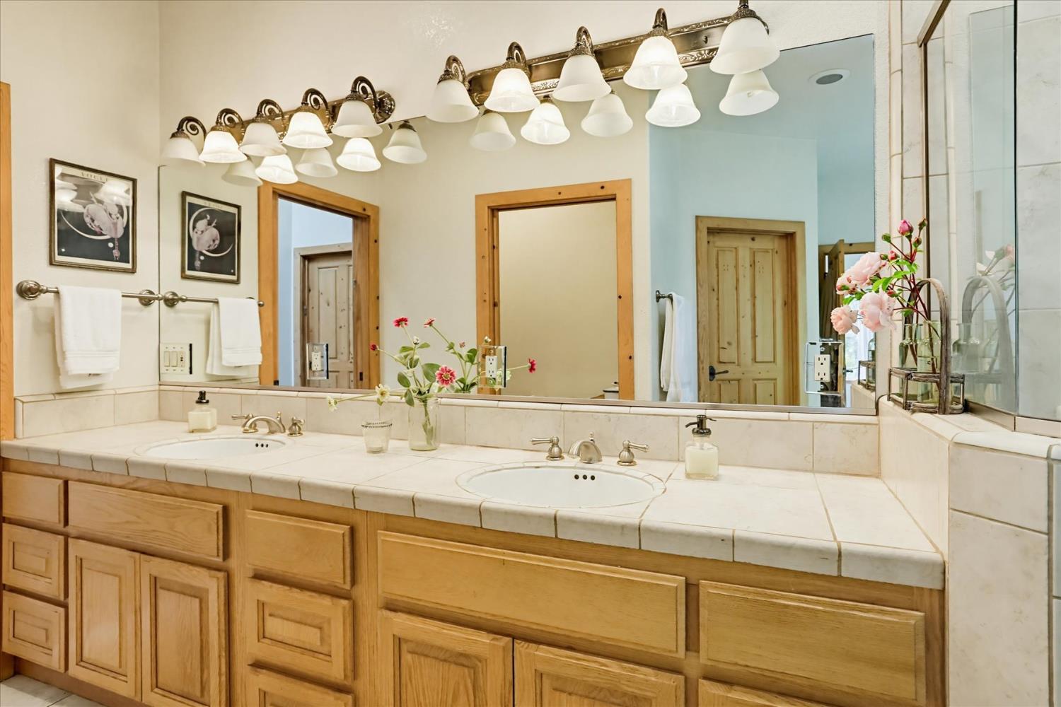 21211 McCourtney Road Grass Valley, CA 95949 - Photo 32 of 93