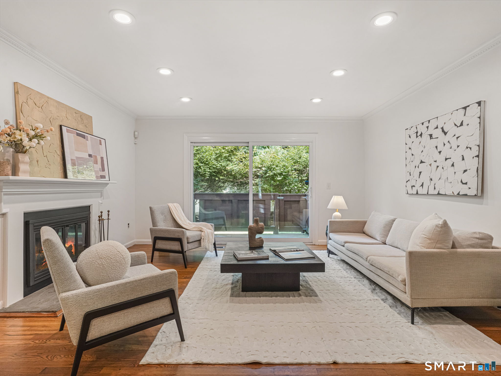 19 Colonial Road, Unit 6 Stamford, CT 06906 - Photo 5 of 29 Gallery Image 5