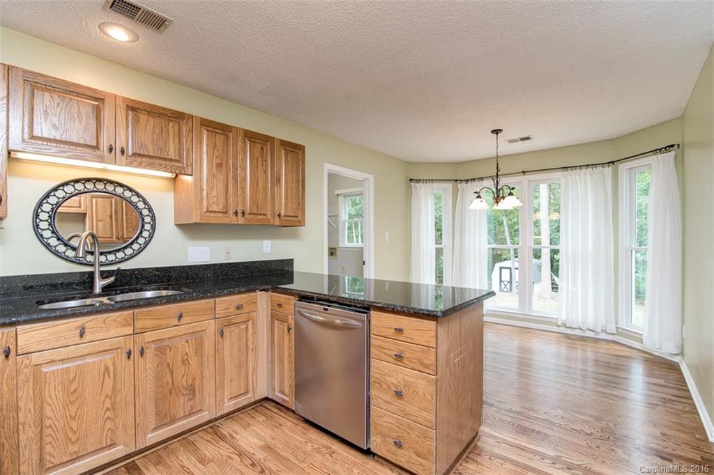8219 Hunley Ridge Road Matthews, NC 28104 - Photo 5 of 22 Gallery Image 5