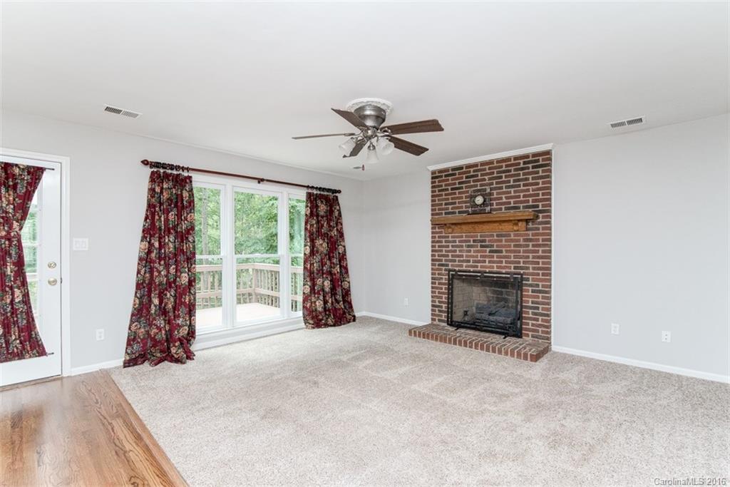 8219 Hunley Ridge Road Matthews, NC 28104 - Photo 7 of 22 Gallery Image 7