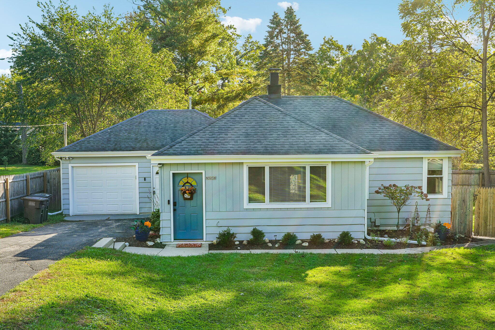 N3236 Vine Road Geneva, WI 53147 - Photo 2 of 32 2-web-or-mls-N3236 Vine Rd-S0810-002