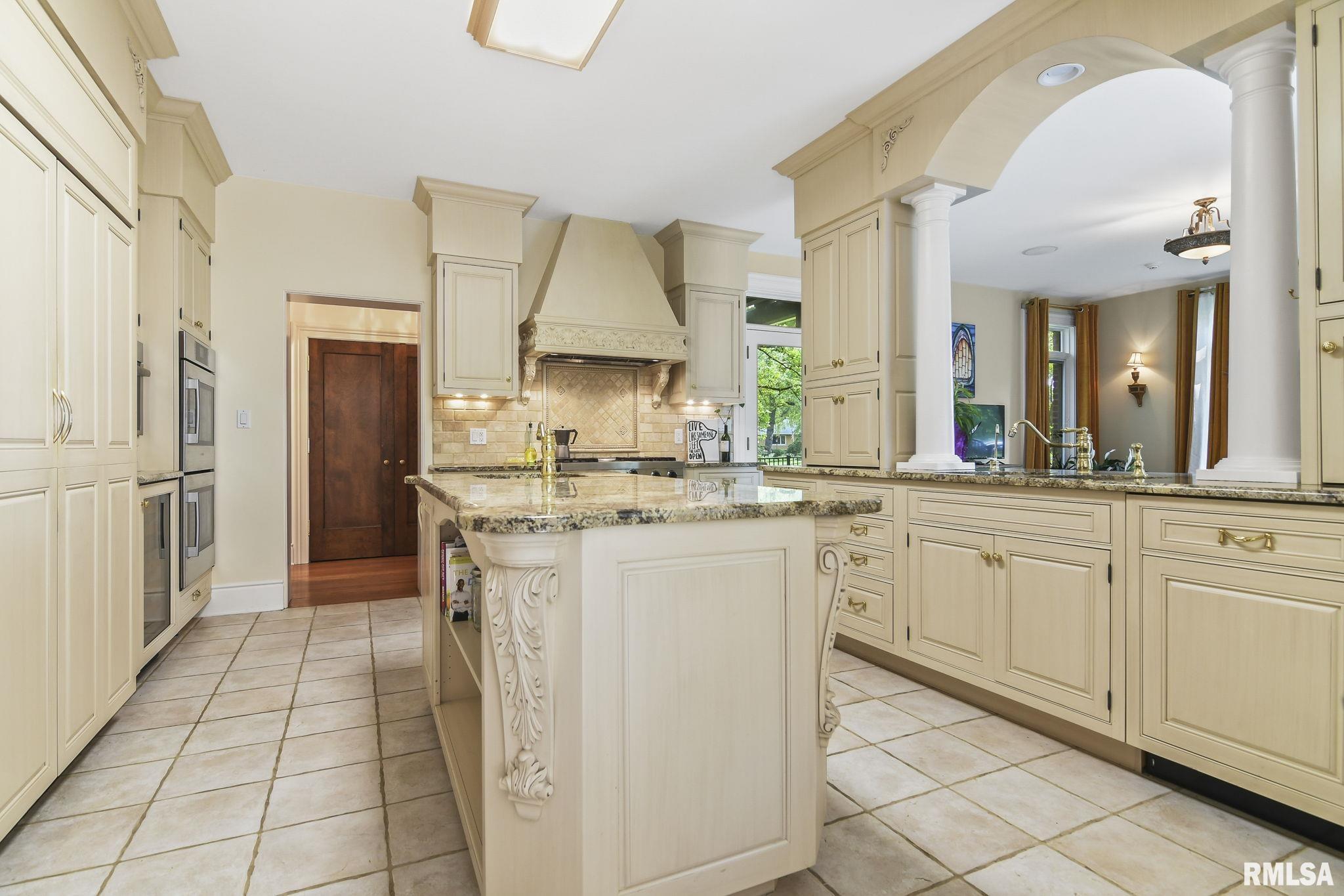 5 Hillcrest Road Springfield, IL 62704 - Photo 11 of 76