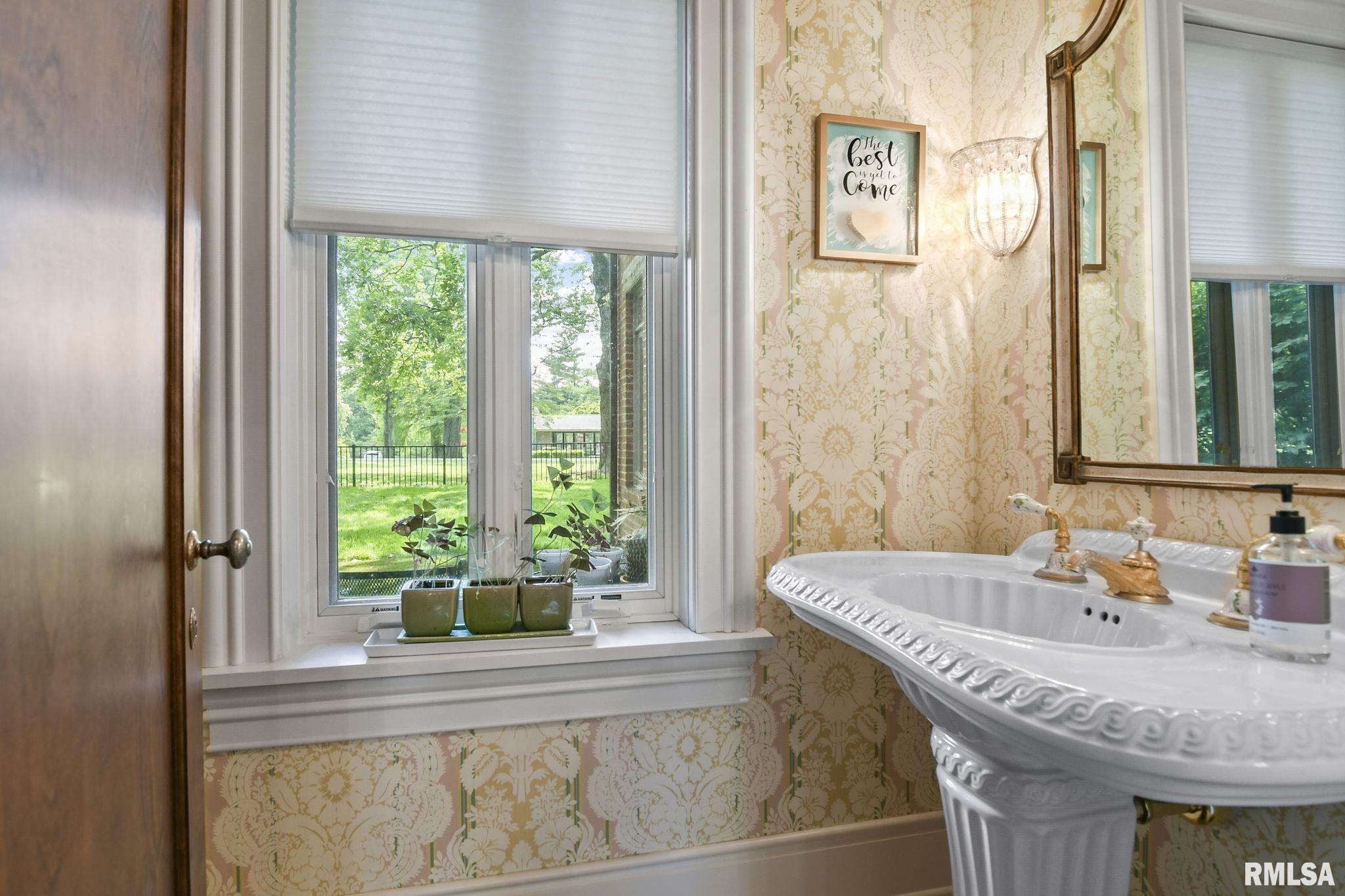 5 Hillcrest Road Springfield, IL 62704 - Photo 22 of 76