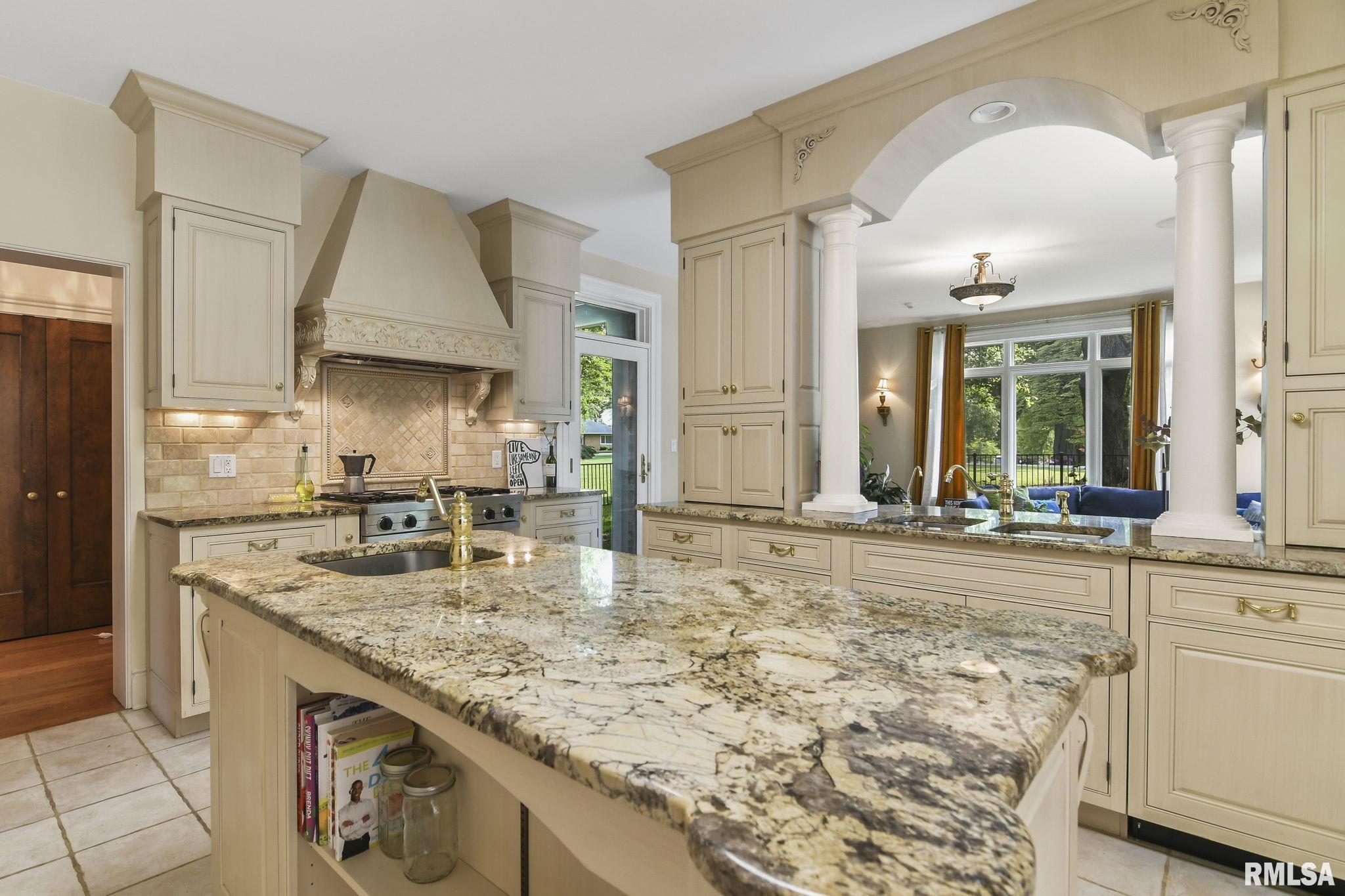 5 Hillcrest Road Springfield, IL 62704 - Photo 9 of 76