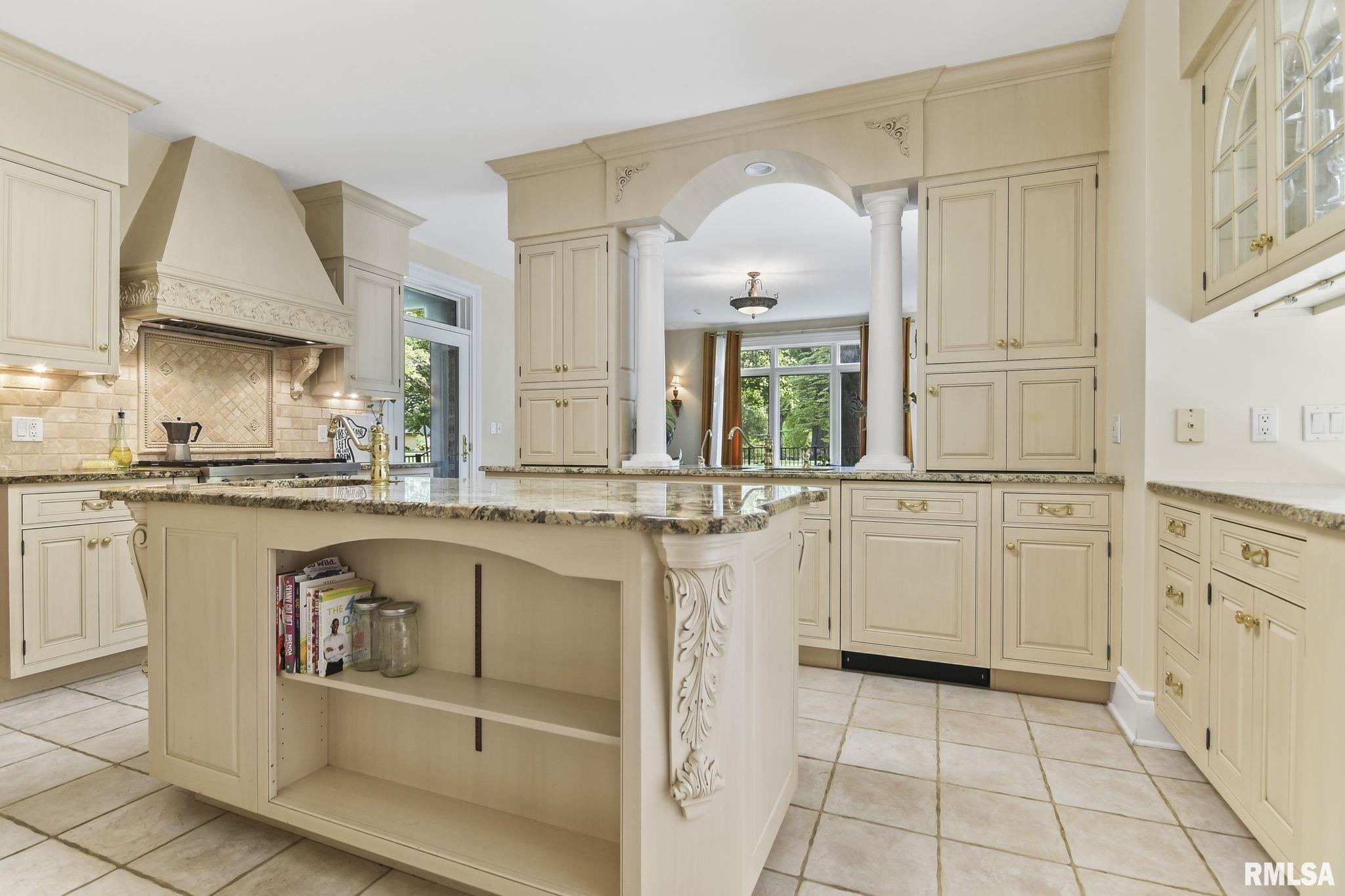 5 Hillcrest Road Springfield, IL 62704 - Photo 10 of 76