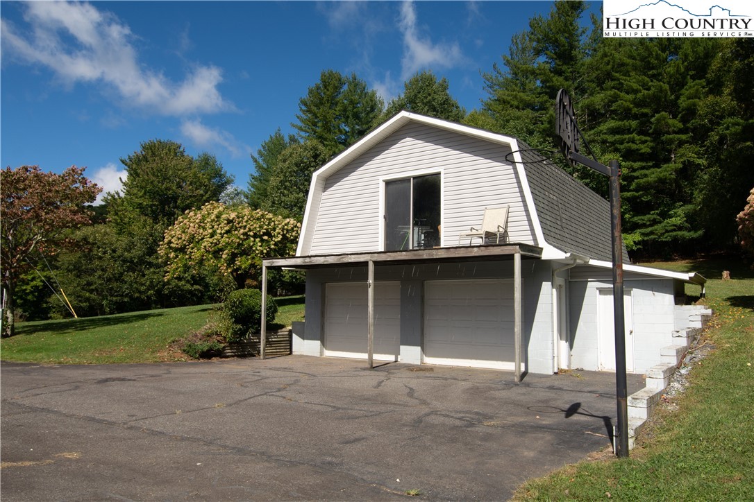 364 Hartsoe Road Warrensville, NC 28693 - Photo 12 of 45 Gallery Image 12