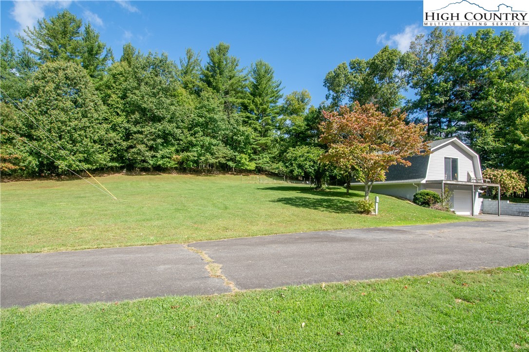 364 Hartsoe Road Warrensville, NC 28693 - Photo 8 of 45 Gallery Image 8